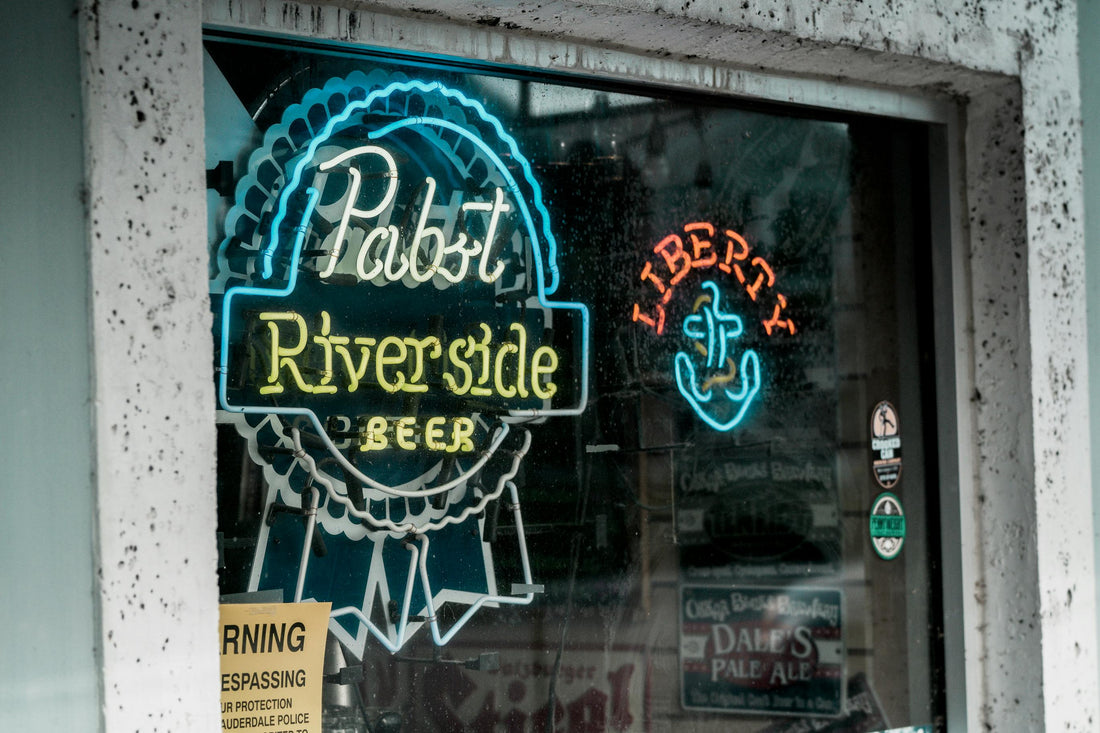 How to Use Neon Lights to Boost Your Brand’s Identity and Visibility